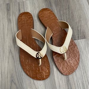 Tory Burch Classic Flip Flop- white